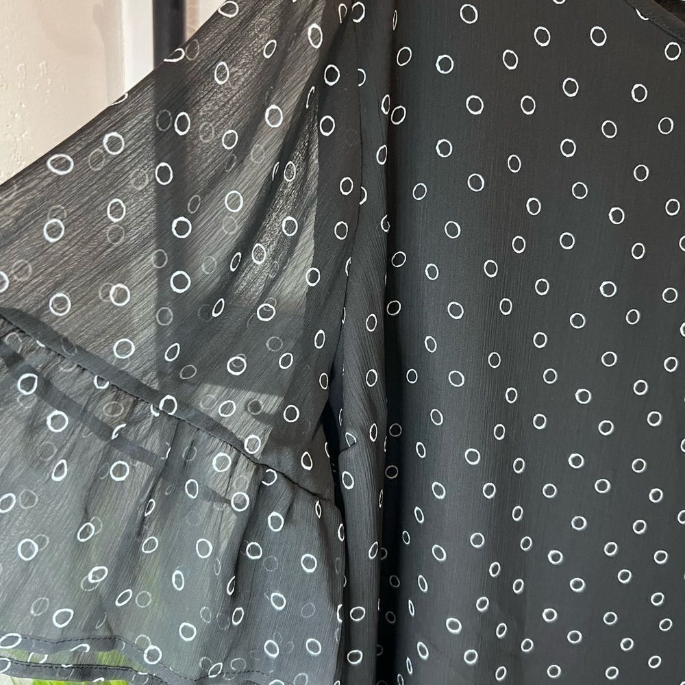 Ava & Viv bell sleeve blouse sheer black size 3X - Picture 4 of 12